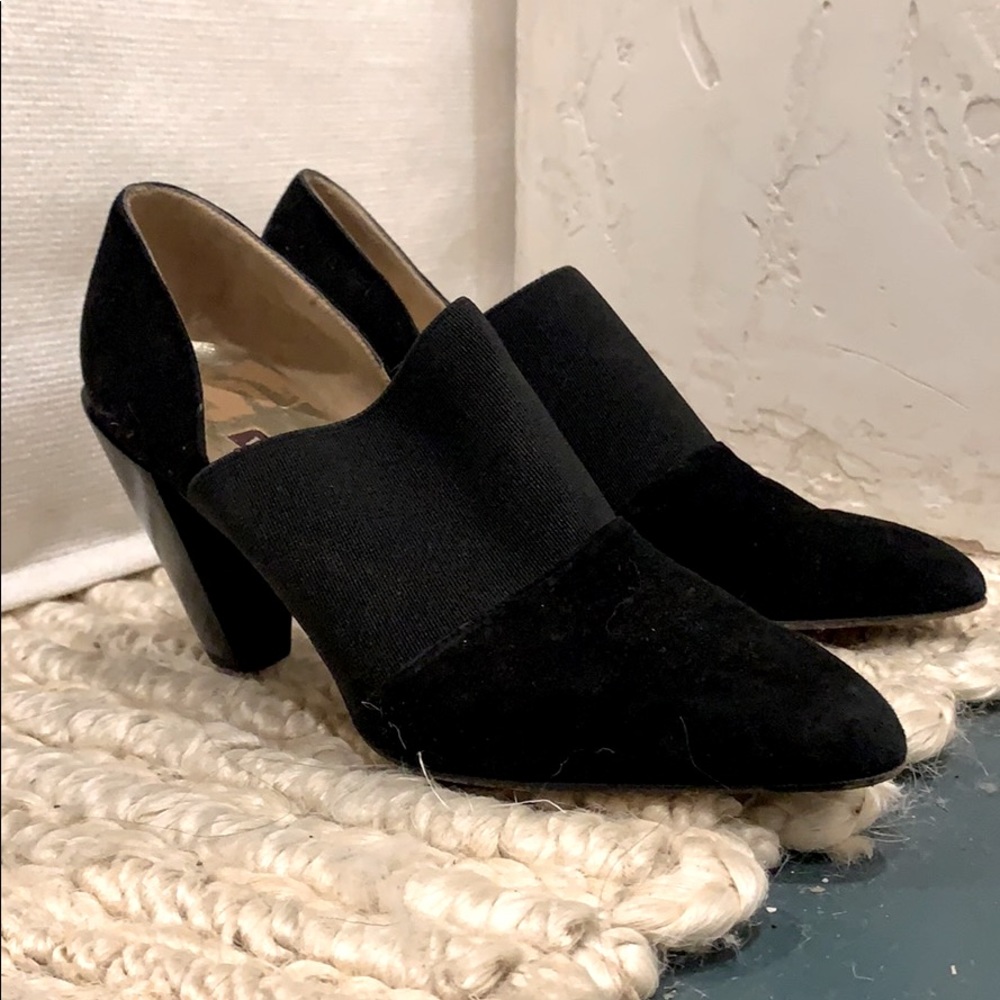 Walter Steiger handmade in Italy black suede heels